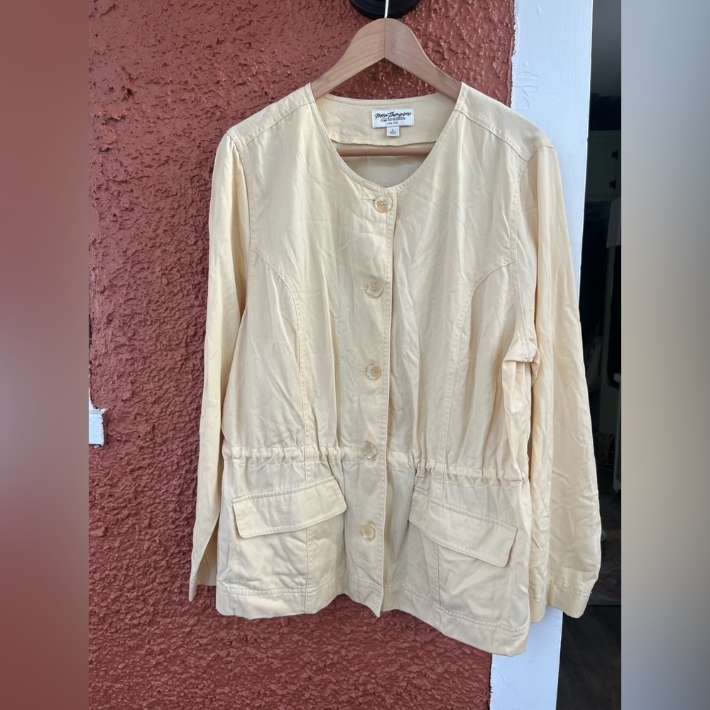 Women’s Norm Thompson Light Yellow Button Closure Jacket- Large Cotton Tencel